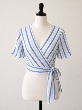 Forever 21 Striped Wrap Top in Blue and White‎